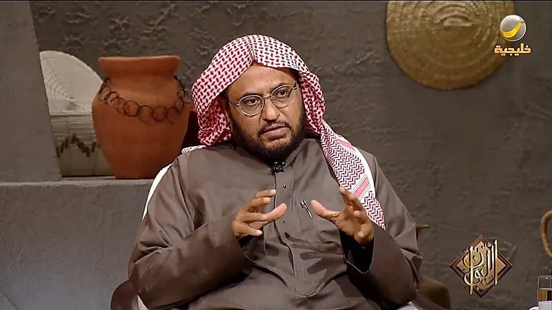 الكشف عن السر وراء ورود آية الدعاء بين آيات الصيام في سورة البقرة .. فيديو