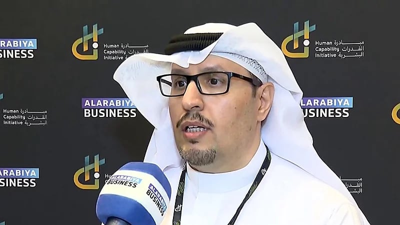 عبد الله الأسمري: الشهادة لم تعد كافية للتميز .. فيديو