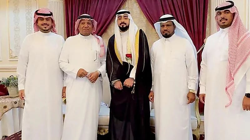 أسرتا آل مسملي وآل معشي تحتفلان بزفاف بندر مسملي في أبو عريش