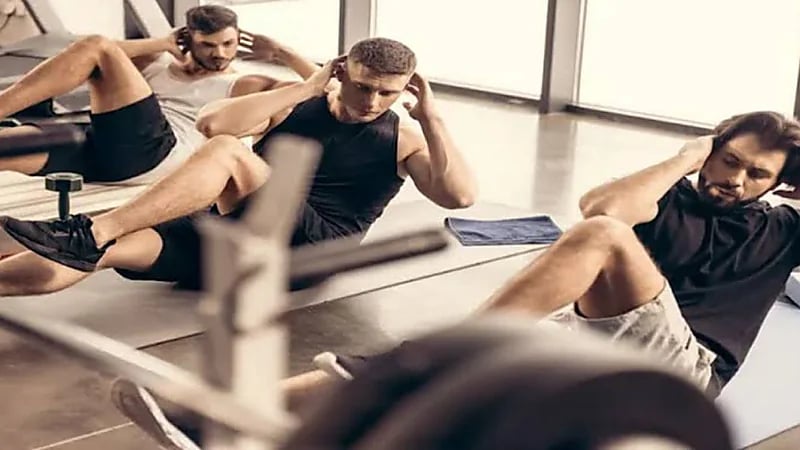 متخصص : نظام غذائي صحي مع تمارين مكثفة سيؤدي إلى نتائج مثالية.. فيديو