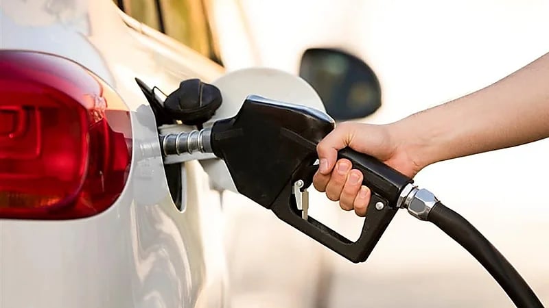 8 أسباب خفية تجعل سيارتك تستهلك بنزينًا أكثر دون أن تلاحظ