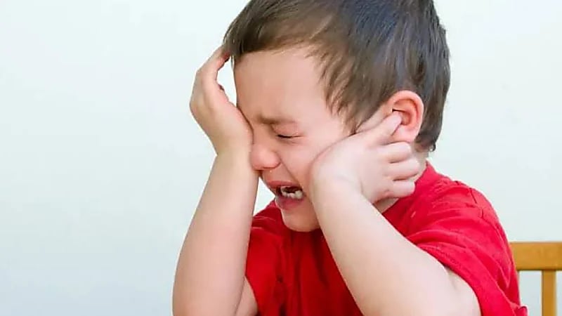 الحساسية الزائدة لدى الأطفال ليست ضعفًا بل موهبة تحتاج رعاية