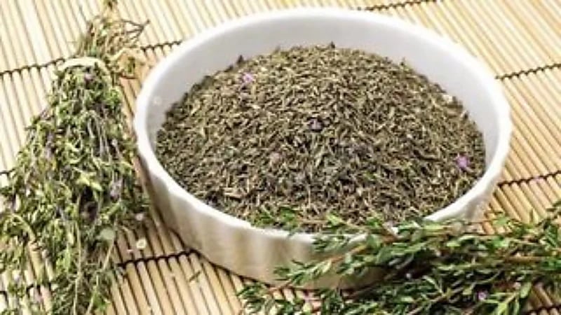 أخصائي يوضح فوائد تناول الزعتر يوميًا.. فيديو