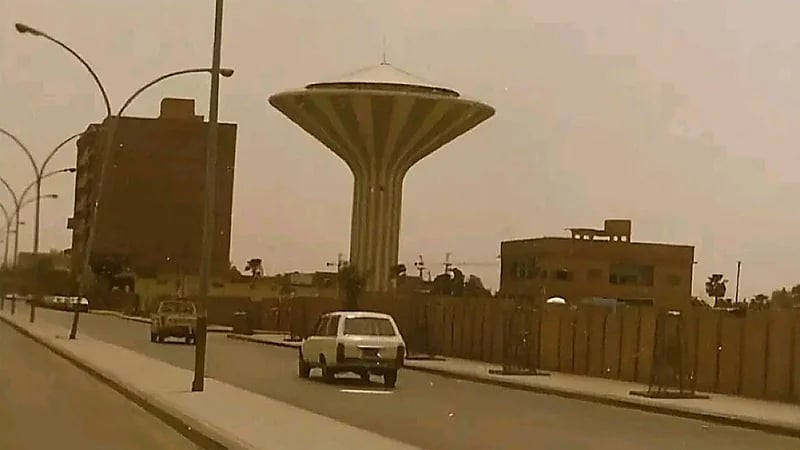 صورة نادرة من شارع الخزان في الرياض تعود لبداية الثمانينات
