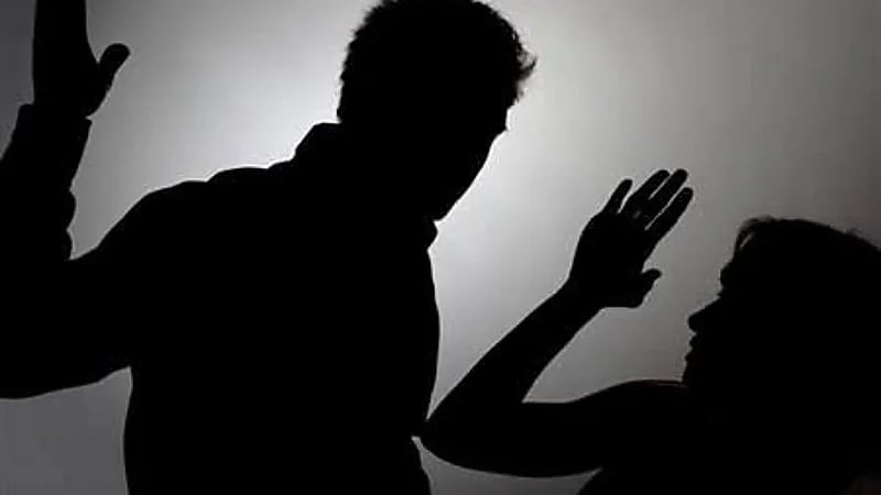 عروس تتعرض لتعذيب وحشي على يد زوجها بعد أسابيع من الزفاف