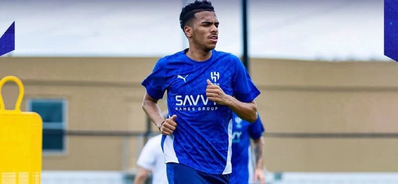 إصابة خفيفة تبعد مصعب الجوير عن تدريبات الهلال في أمريكا