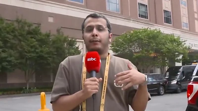 العتيبي: فهد بن نافل لم يصل إلى أمريكا والسبب لا يتعلق بالتأشيرة .. فيديو