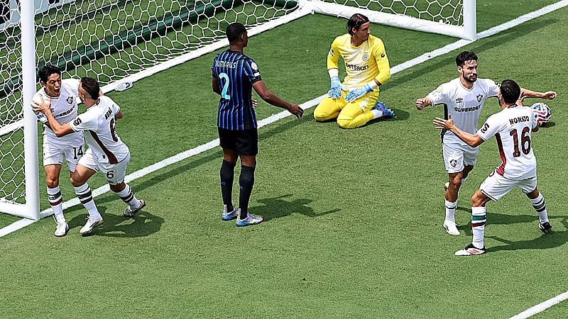 فلومينينسي ينتصر على انتر ميلان بثنائية