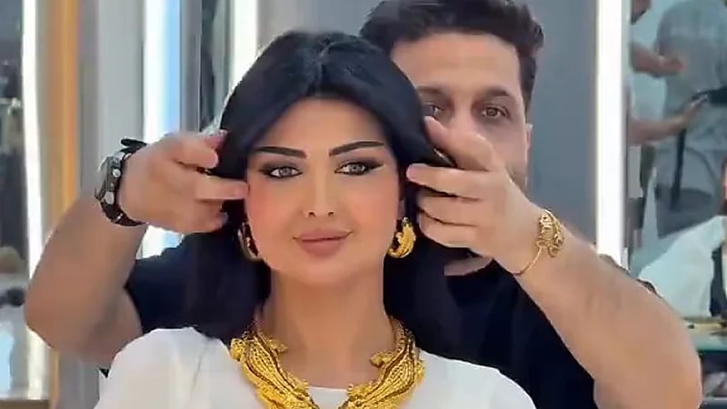 شبيهة ملكة كابلي من العراق تشعل مواقع التواصل.. فيديو