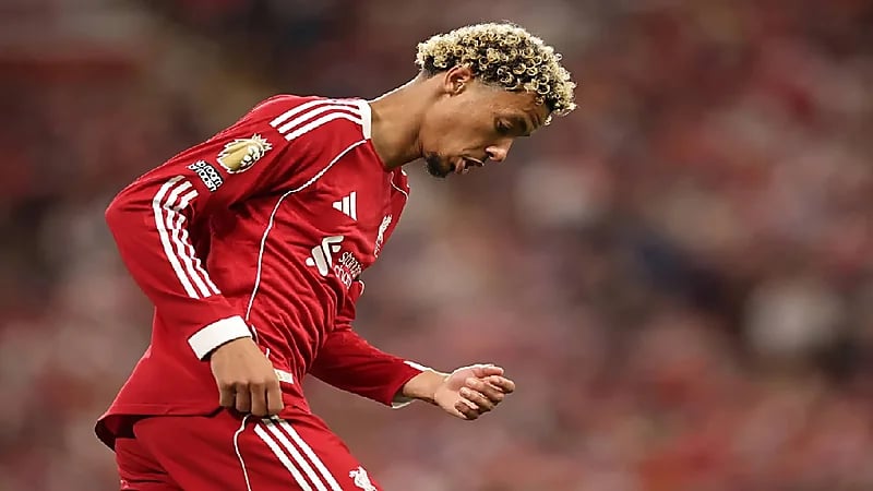 إيكيتيكي يتعرض لورطة بعد تصويره نفسه أثناء القيادة .. فيديو