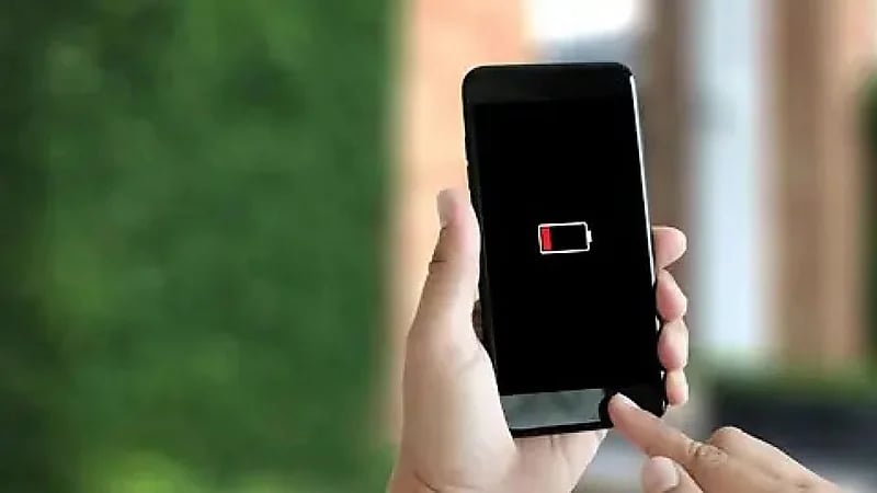 ابتكار صيني يحوّل حرارة الجسد إلى طاقة لشحن الأجهزة