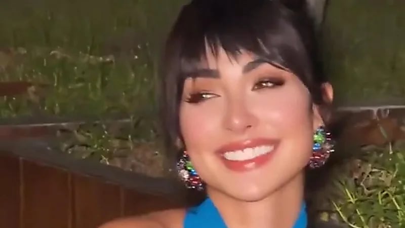 نور الغندور تستعرض خاتم خطوبتها..فيديو