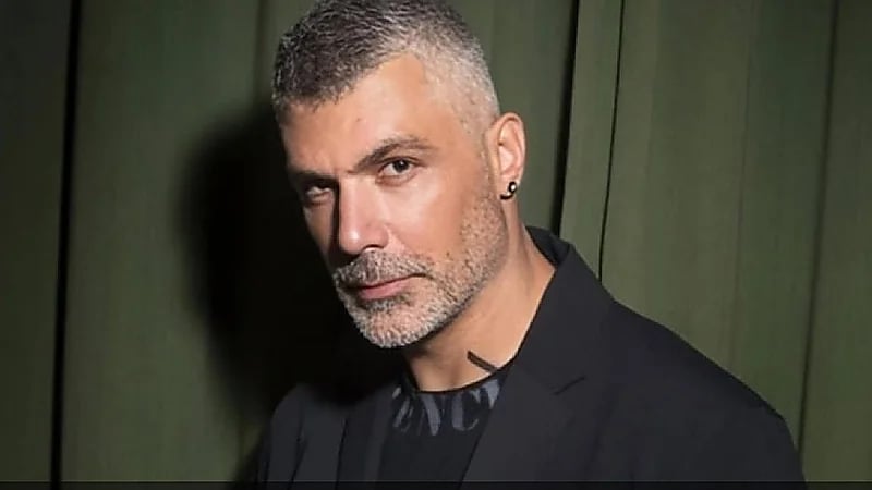 فارس كرم يرد على اتهامه بإساءة معاملة عاملة منزلية