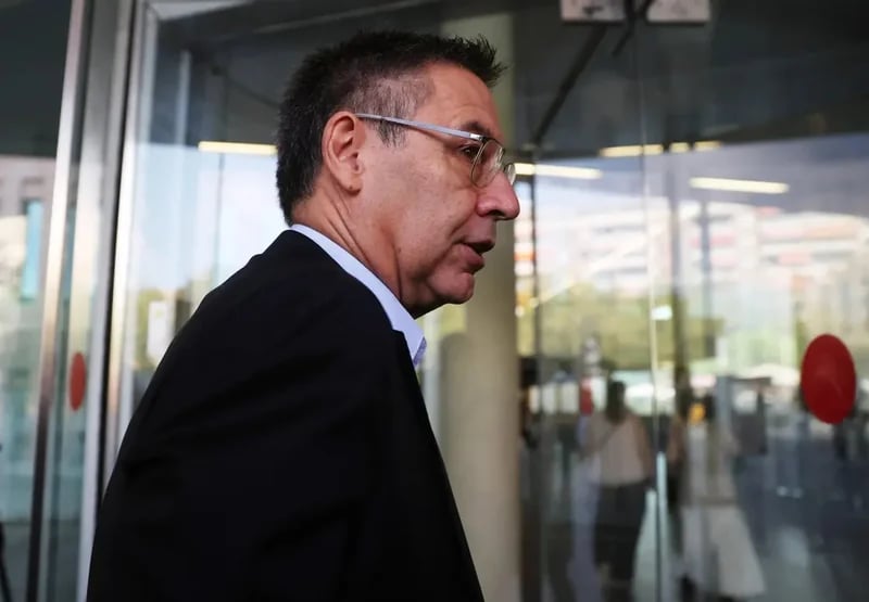 بارتوميو أمام القضاء بتهم الإدارة غير النزيهة في برشلونة