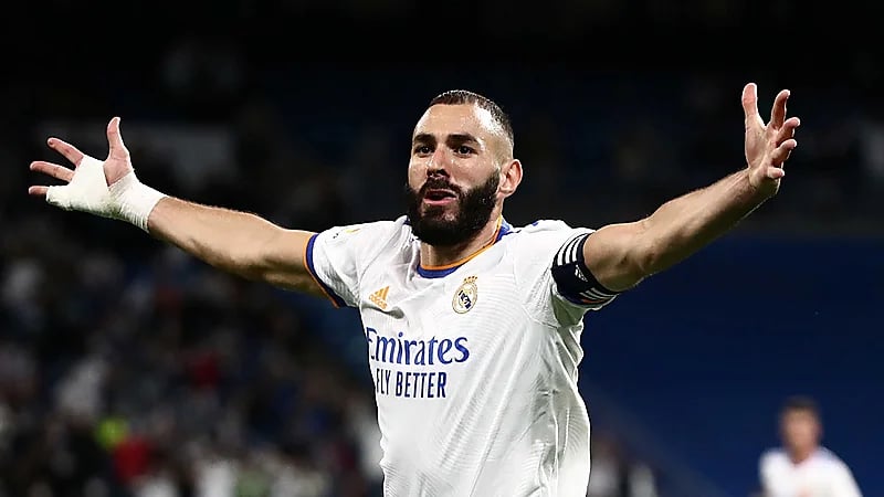 كشف هوية سارق منزل بنزيما بعد 3 سنوات من البحث