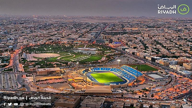 " صور " توثق تطور استاد الأمير فصيل بن فهد خلال أزمة مختلفة