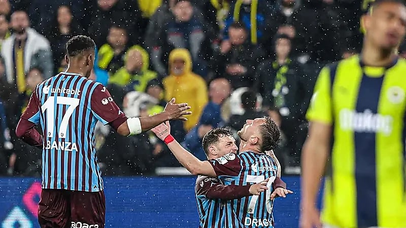 وفاة مشجع تركي قبيل خسارة كبيرة لفريقه