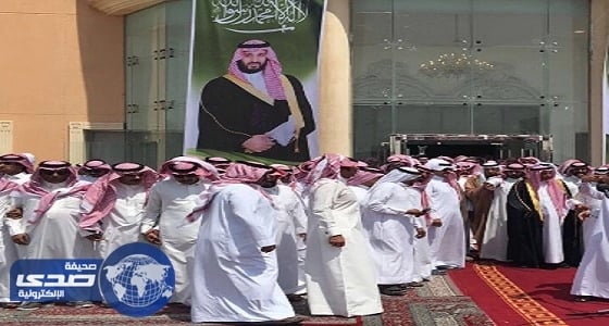 توافد أبناء قبائل آل مره " ويام " على قصر الشيخ طالب بن شريم في الأحساء