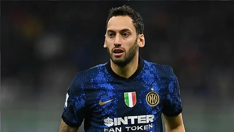 إنتر يرفض عرض غلطة سراي بشأن تشالهانوجلو