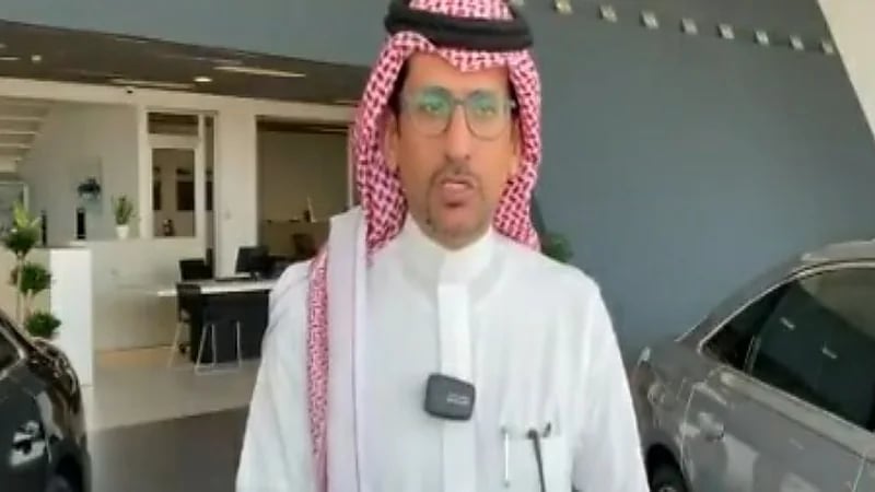 مالك معرض سيارات يكشف عن سبب ارتفاع أسعار المركبات في المملكة "فيديو"