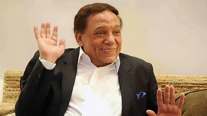 شقيق عادل إمام يكشف حقيقة تدهور حالته الصحية