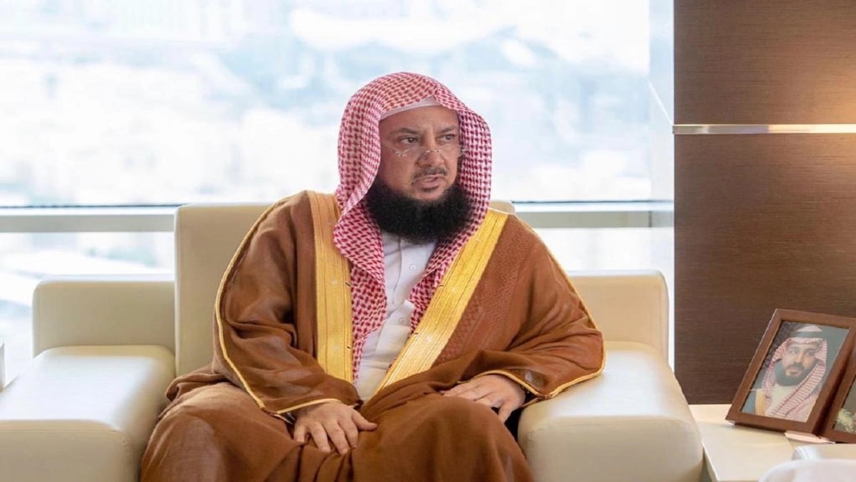 بالفيديو.. الشيخ "السليمان" يوضح حكم قطرات العين والأذن والأنف أثناء الصيام