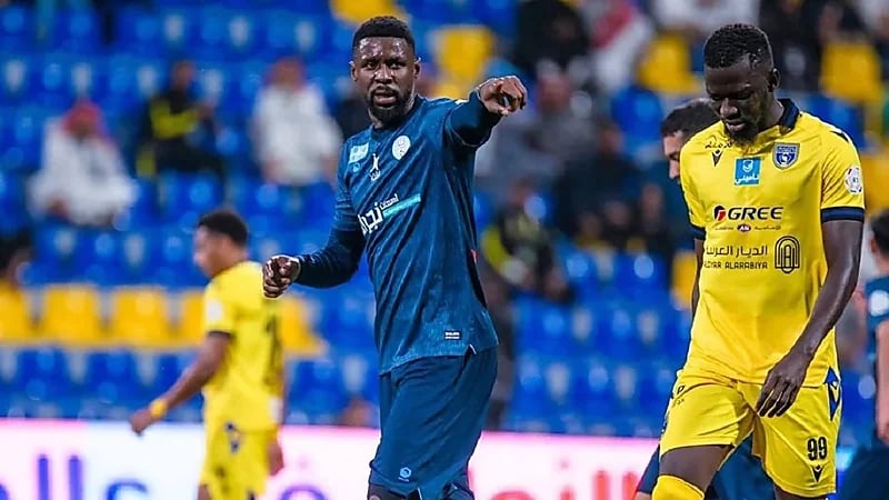 الأخدود يمدد تعاقده مع سعيد الربيعي