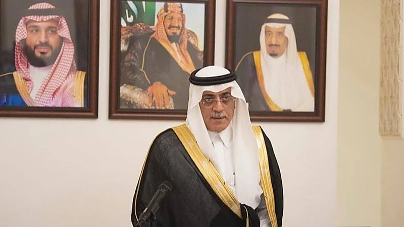 سفير المملكة لدى إسبانيا ينفي تعرضه وعائلته للسرقة والإصابة في مدريد