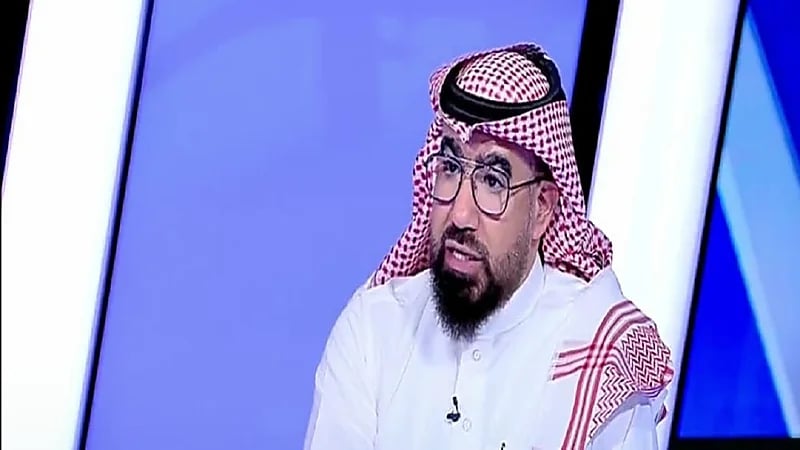 بالفيديو.. السجن 3 سنوات وغرامة 50 ألف ريال لمن يجهز مركبته الخاصة مثل المركبات الرسمية