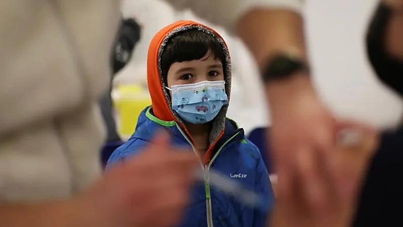 الغذاء والدواء الأمريكية تسمح بتلقي جرعات فايزر للأطفال