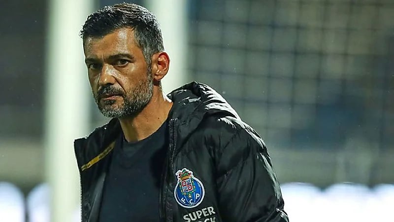 الهلال يغري المدرب البرتغالي سيرجيو بعرض ضخم