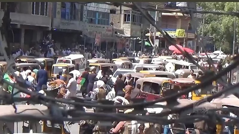 حركة طالبان تطلق النار على المتظاهرين ضدها في جلال آباد