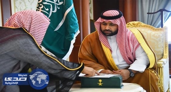 بالصور.. أمير جازان بالنيابة يتسلم تقريرًا عن منجزات فرع إدارة المجاهدين