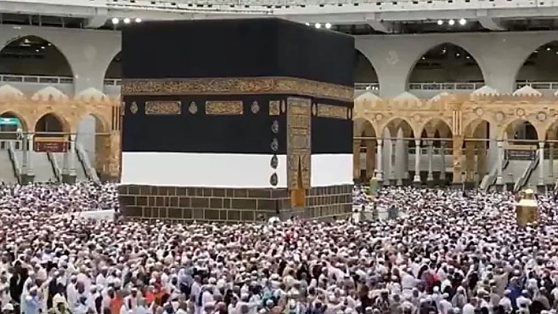 بالفيديو.. كلمات ومشاعر الحجاج بعد الانتهاء من طواف الوداع وإتمام مناسك الحج