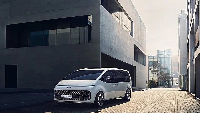 هيونداي تكشف عن سيارتها الميني فان الجديدة