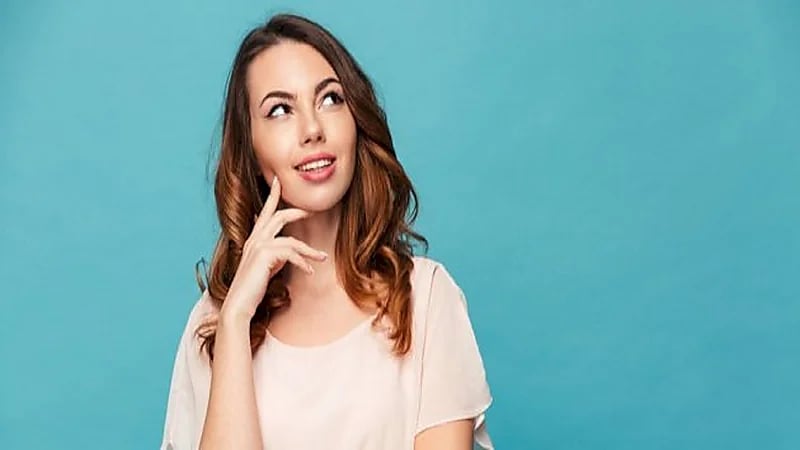 إشارات لوجود شخصًا ما يفكر بكِ