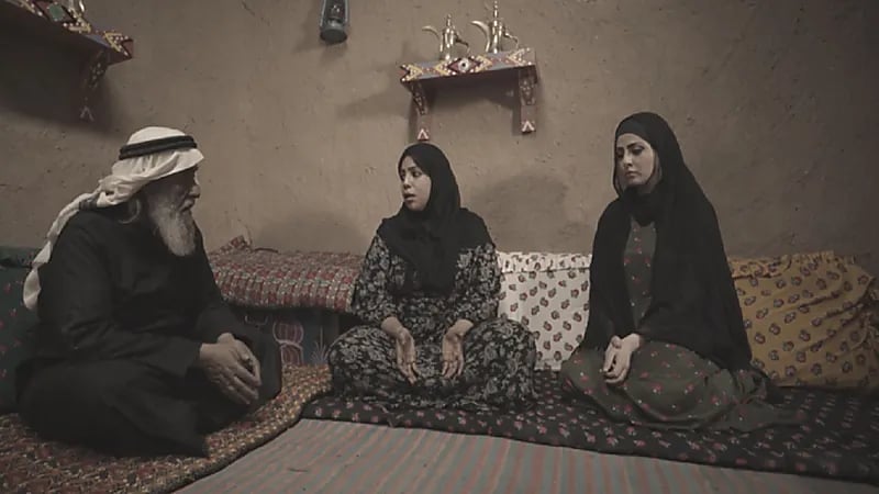 بالصور .. قصة ثلاث بنات يصنعن السعادة لأزواجهن في علوم الأولين