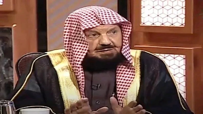 فيديو.. "المنيع" يوضح حكم انتفاع والد معاق ذهنياً براتب تخصصه الدولة لابنه