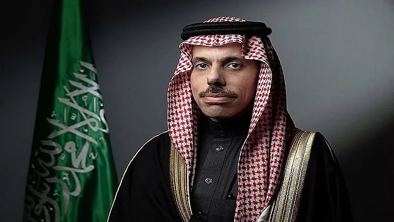 وزير الخارجية يغادر إلى كوبا نيابة عن خادم الحرمين