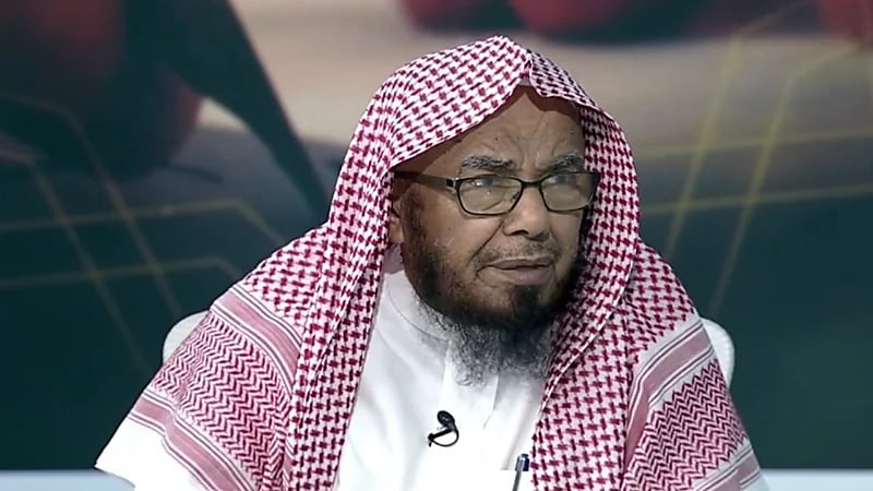 اشتريت قطعة أرض وأنوي بيعها حين يرتفع سعرها فمتى تجب علي الزكاة؟ المطلق يجيب