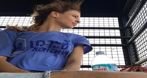 بعد ضبطها بمركز جنسي.. روسية تعرض صفقة خطيرة على واشنطن