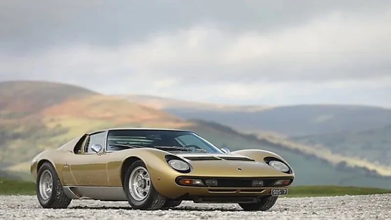 بالصور.. أغلى 10 سيارات نادرة فى العالم تباع في مزاد علني