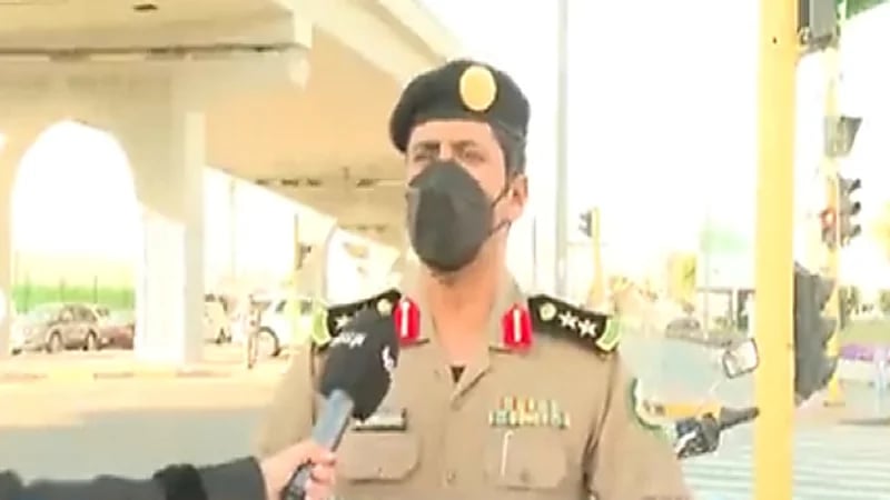 بالفيديو.. انتشار دوريات المرور أمام المدارس