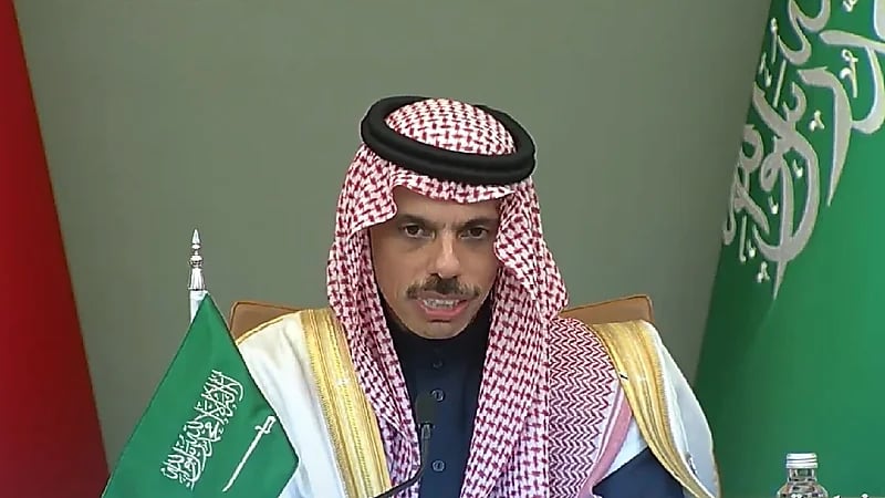 وزير الخارجية: جهود ولي العهد واضحة في الوساطة بشأن تبادل المسجونين بين أميركا وروسيا