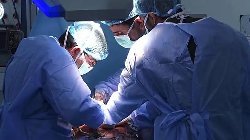 فريق طبي ينقذ فتاة بعد ابتلاعها دبوس بالطائف