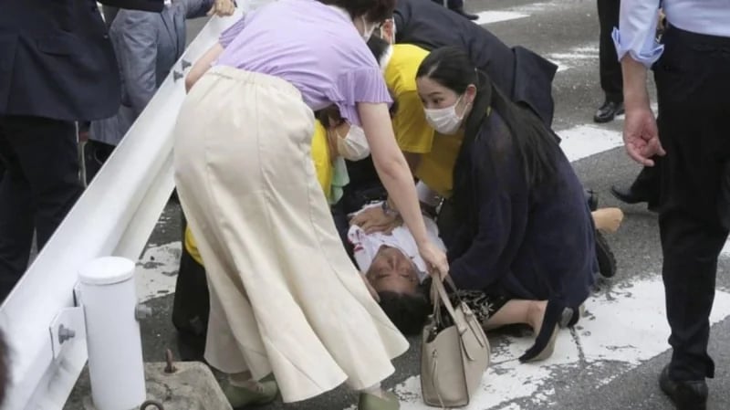 اليابان تكشف هوية مطلق النار على رئيس الوزراء السابق