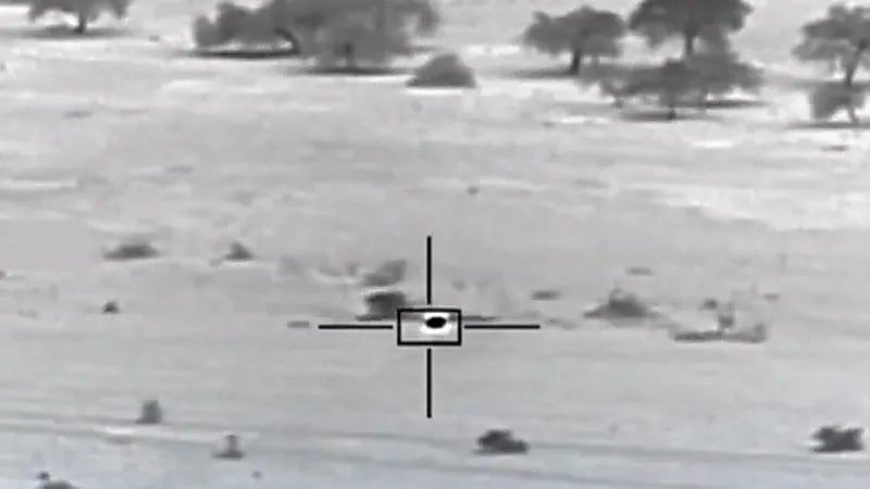 شاهد.. لحظة تدمير طائرتين مسيرتين أطلقتهما الحوثي تجاه المملكة