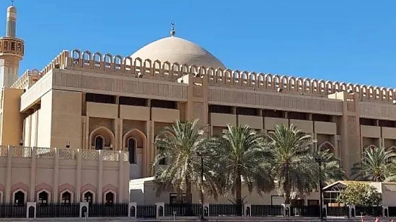 ‎الكويت تقلص وقت الإقامة والصلاة في المساجد لترشيد الكهرباء