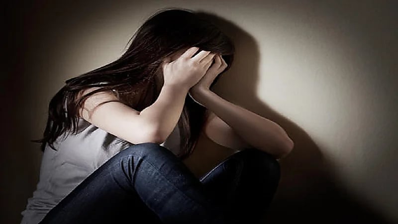 قاضي متهم بخطف فتاة واغتصابها بمساعدة صديقيه !