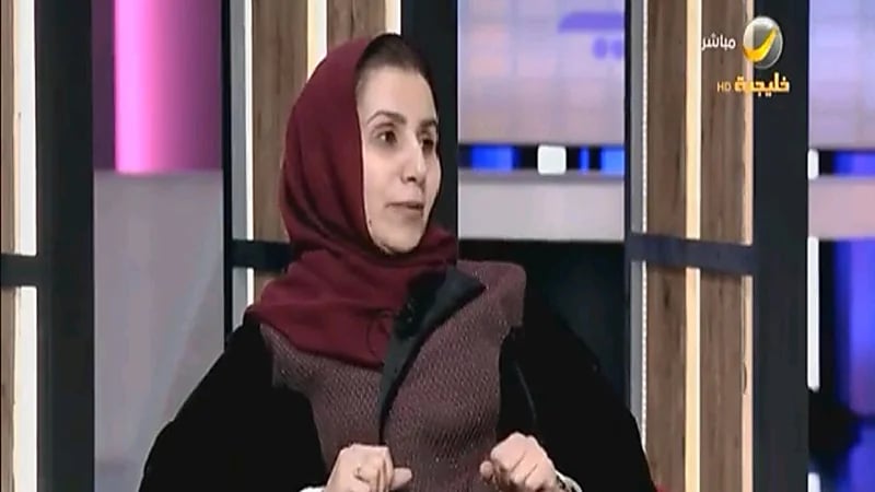 كيف تظهر المرأة أنوثتها الفطرية لزوجها ؟ مختصة توضح